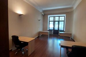 комерційна за адресою Французький бульв., 11б