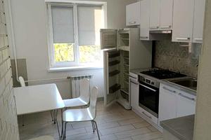 квартира за адресою Зої Гайдай вул., 3