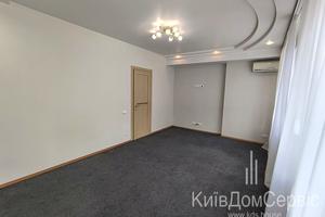 комерційна за адресою Микільсько-Слобідська вул., 2-В