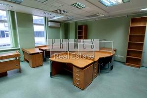 комерційна за адресою Митрополита Андрея Шептицького вул. (Анатолія Луначарського), 4