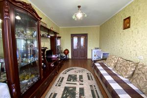 квартира за адресою Андрія Мельника вул., 12
