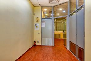 комерційна за адресою Анни Ахматової вул., 35