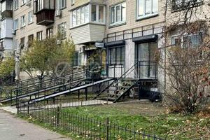 коммерческая по адресу Уинстона Черчилля ул. (Красноткацкая), 25