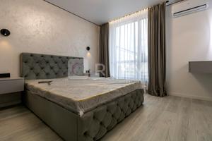 квартира за адресою Флотська вул., 10б