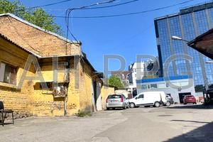 участок по адресу Тарасовская ул., 33