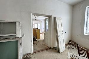 комерційна за адресою Надвірна, Визволення, 33 б