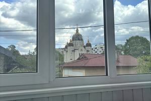 квартира за адресою Театральна вул., 9