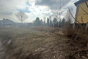 участок по адресу Молодіжна
