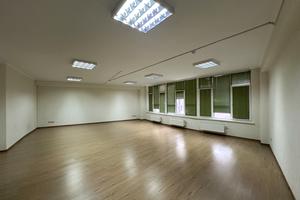 комерційна за адресою Федора Ернста вул., 16-В