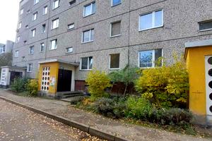 квартира за адресою Тролейбусна вул., 8