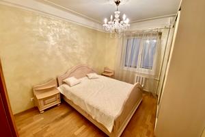 квартира за адресою Дегтярівська вул., 10