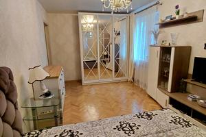 квартира по адресу Одесса, Космонавтов ул., 18