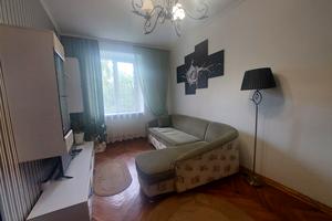 квартира по адресу Героїв ОУН-УПА ул., 1