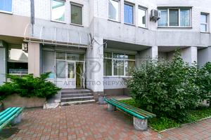 коммерческая по адресу Миколы Бажана просп., 12