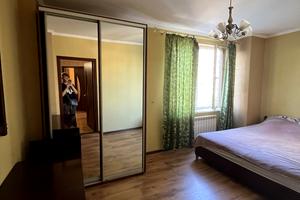 квартира за адресою Владислава Бувалкіна вул., 44-А