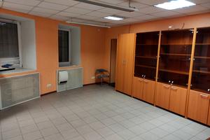 комерційна за адресою Заліська вул., 5