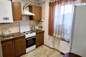 квартира за адресою Соборна вул. (50 років Жовтня), 7