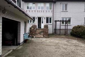 коммерческая по адресу Матросова, 2