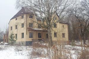 коммерческая по адресу с. Зализня, Енгельса, 1