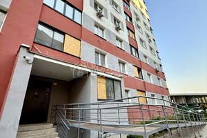 квартира за адресою Борткевича вул., 5