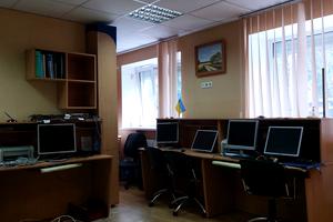 комерційна за адресою Миколи Міхновського бульв. (Дружби Народів), 32