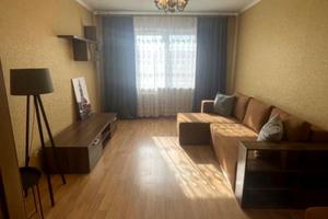 квартира за адресою Автозаводська вул., 15А