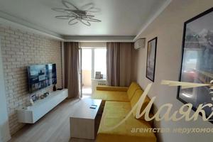 квартира за адресою Космічна вул., 81