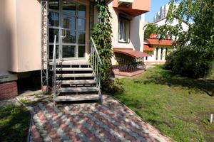 комерційна за адресою Київ, Урлівська вул., 8-А