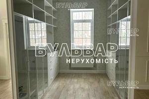 будинок за адресою Тихая ул.