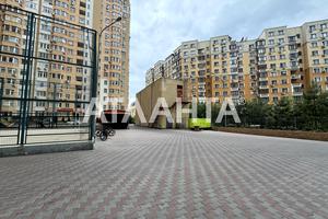комерційна за адресою Добровольців вул. (Маршала Говорова), 8