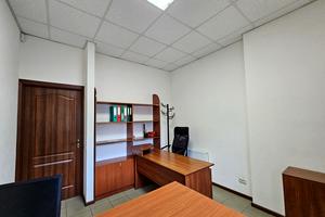 комерційна за адресою Ракетна вул., 24