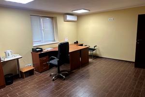 комерційна за адресою На Нивах вул., 13