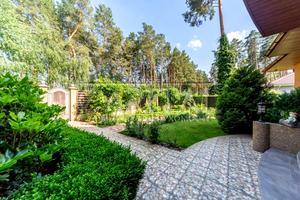 будинок за адресою Озерна