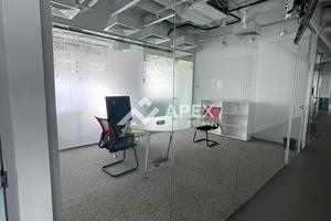 комерційна за адресою Спортивна пл., 1