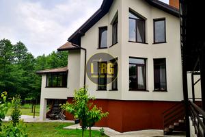 будинок за адресою с. Горбовичі, Вишнева