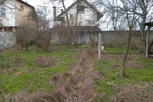 участок по адресу 105 Садова