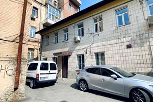 комерційна за адресою Київ, Євгена Чикаленка вул. (Пушкінська), 9Г