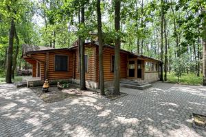 комерційна за адресою с. Валове, комсомольська, 54