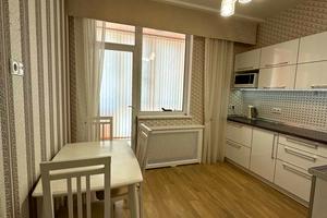квартира за адресою Середньофонтанська вул., 35