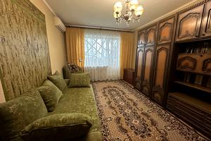 квартира за адресою Лазурна вул., 10в