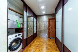 будинок за адресою Курортна вул., 9