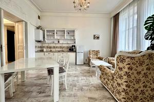 квартира по адресу Антоновича, 1