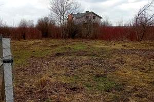 участок по адресу Ивана Лавривского ул.