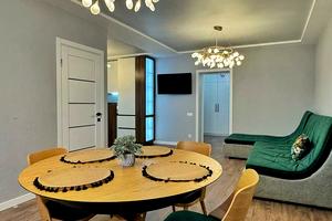 квартира за адресою Зарванська вул., 5