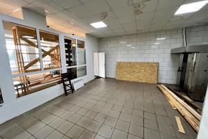 коммерческая по адресу пгт. Попельня, КиЇвська, 16а