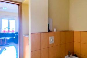 комерційна за адресою Дніпро, Королеви Єлизавети ІІ вул. (Глинки), 1