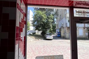 комерційна за адресою Волонтерська 74, 74
