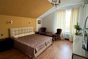 будинок за адресою Академіка Кащенка вул.