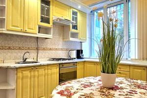квартира за адресою Шовковична вул., 21