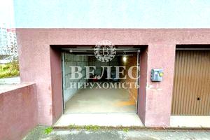 комерційна за адресою Боголюбова вул., 27